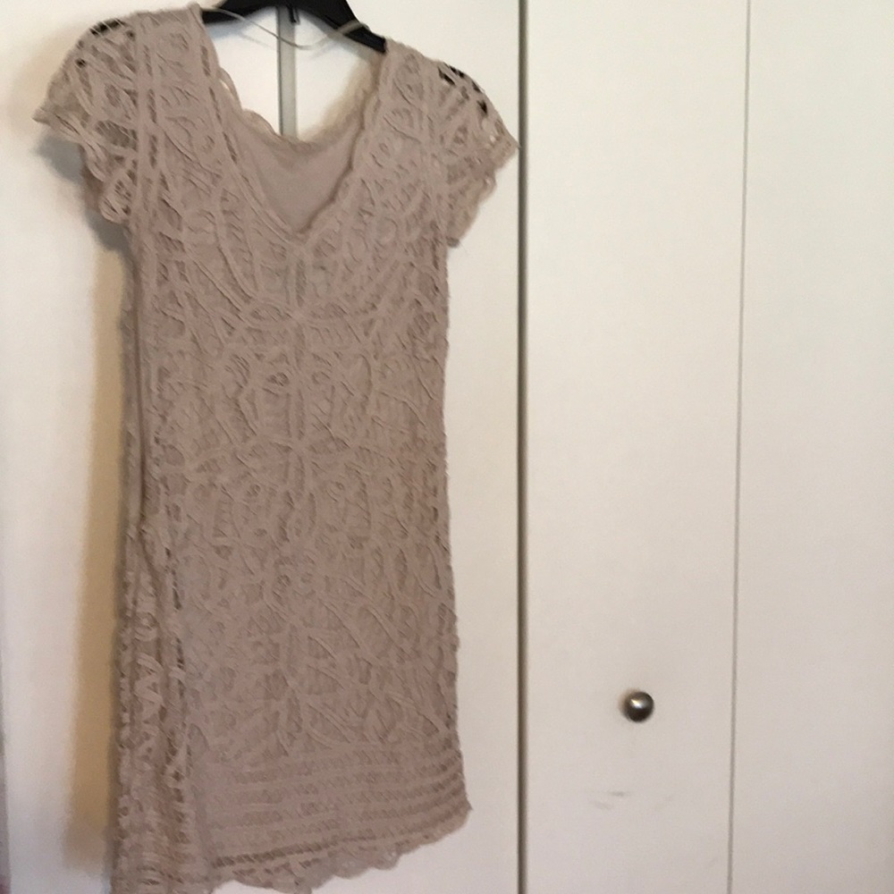Dress - Picture 5 of 7
